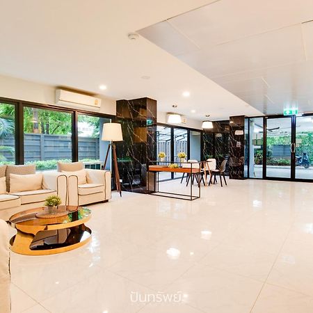 Palm Springs Nimman Aparthotel Chiang Mai Bagian luar foto