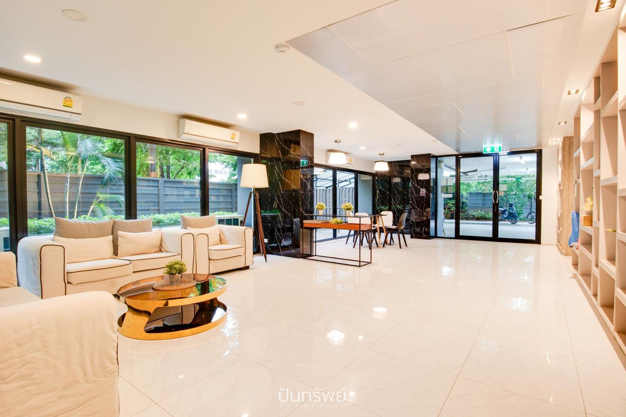 Palm Springs Nimman Aparthotel Chiang Mai Bagian luar foto